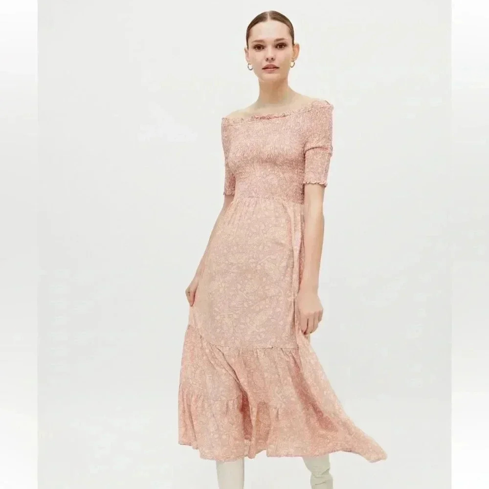 NWOT Urban Outfitters Smocked Off The Shoulder Midi Dress Pink Women’s Medium